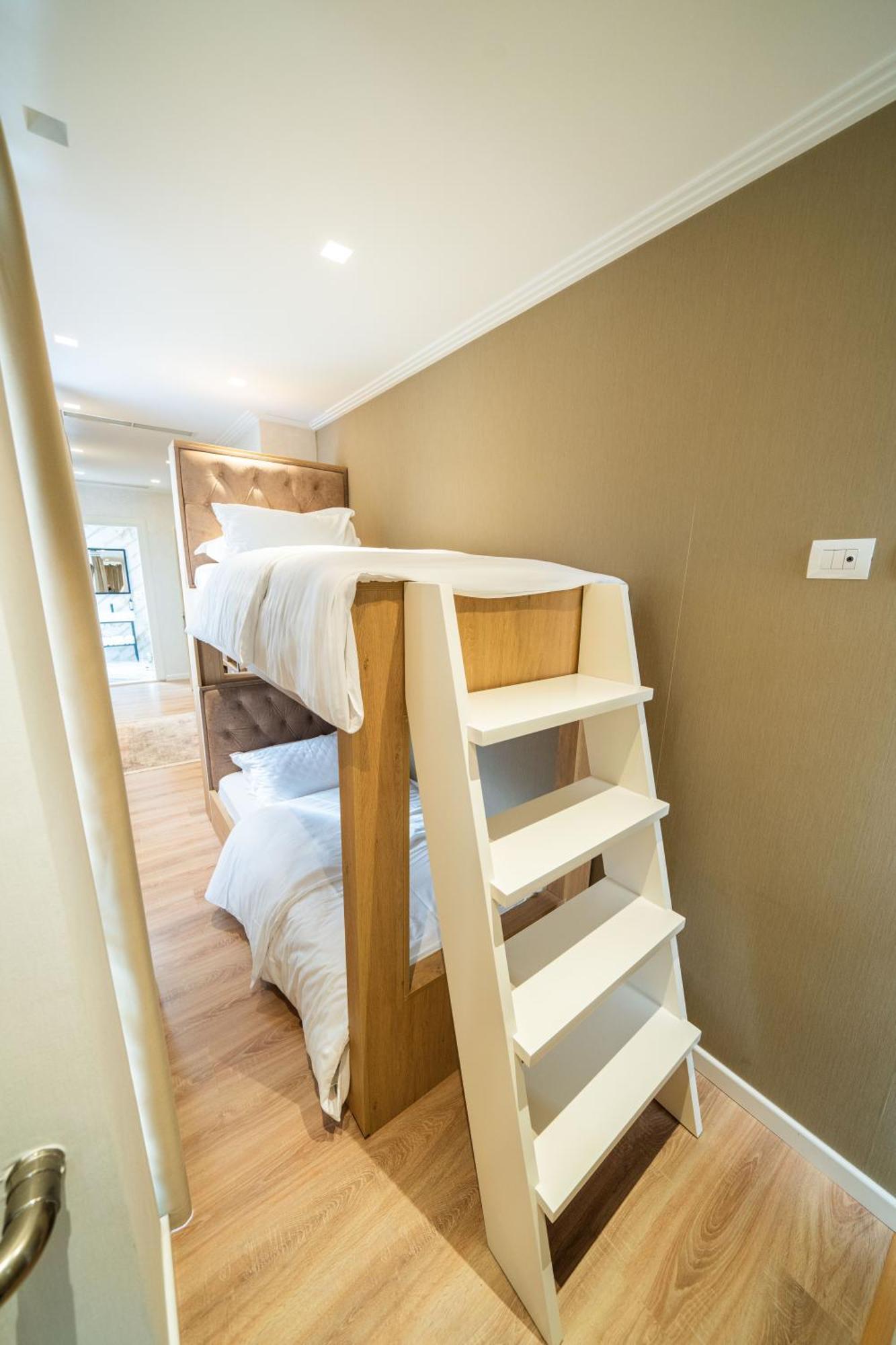 Merko Hotel Берат Екстериор снимка