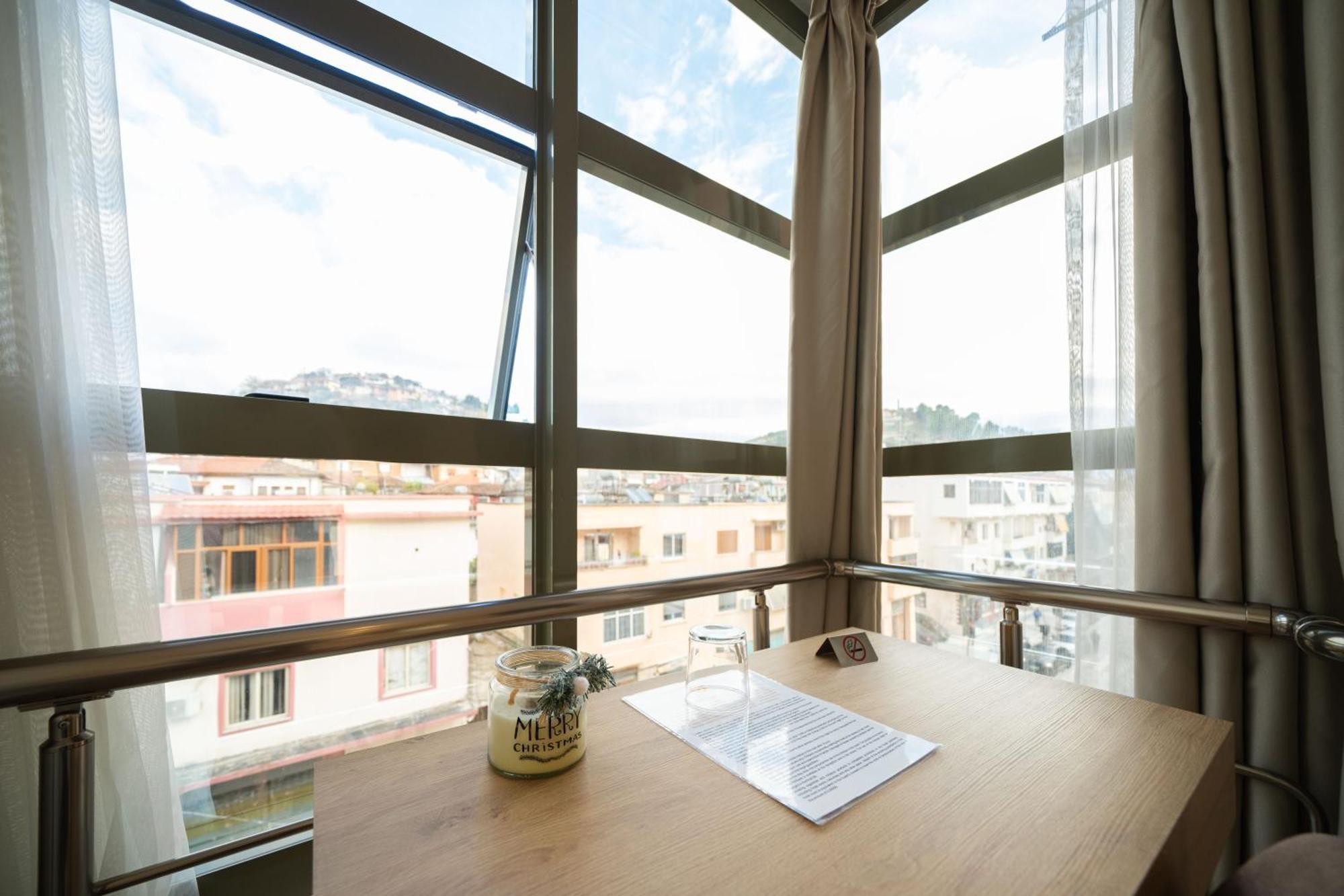 Merko Hotel Берат Екстериор снимка